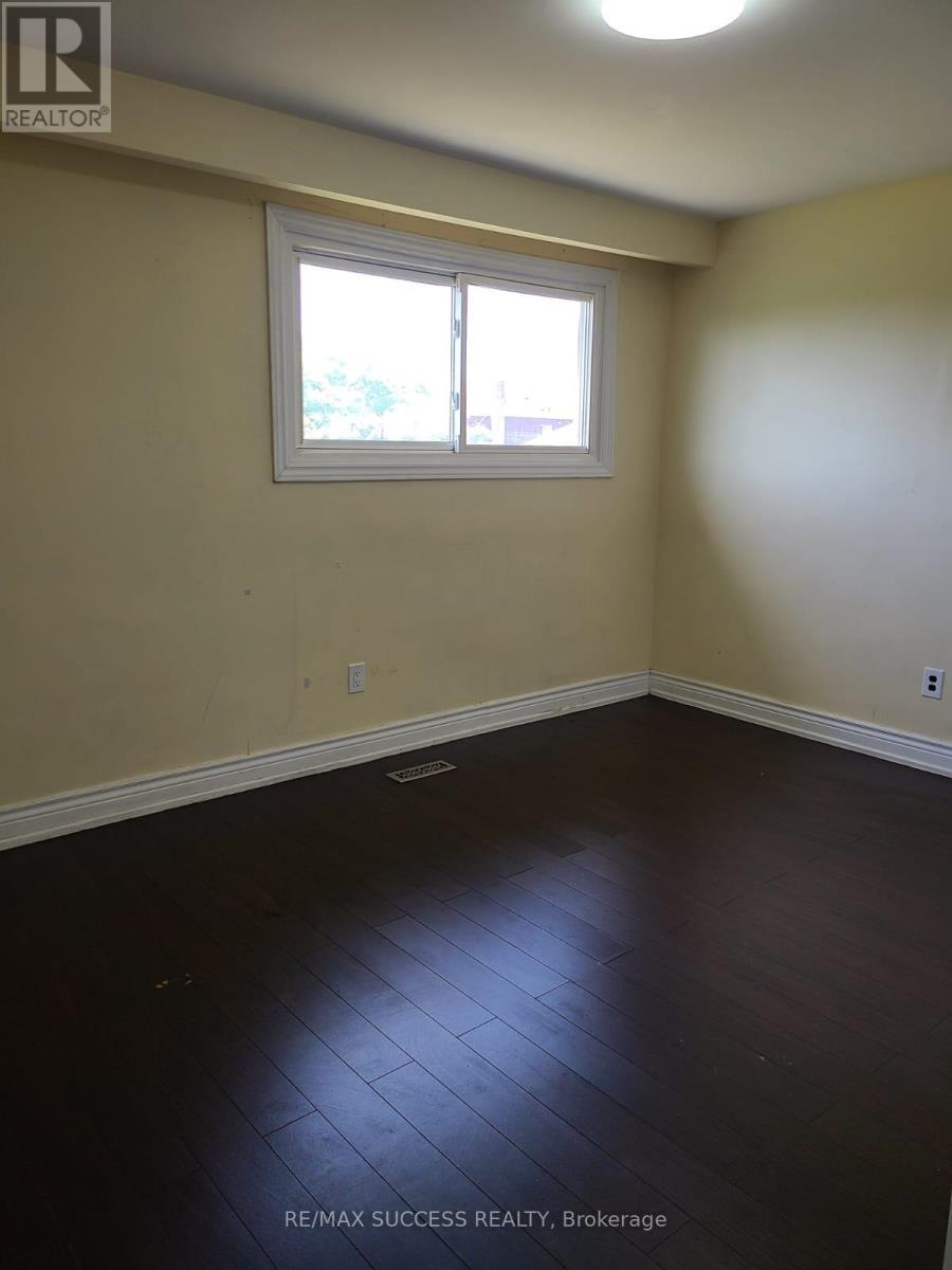 3291 Brandon Gate Drive, Mississauga, ON