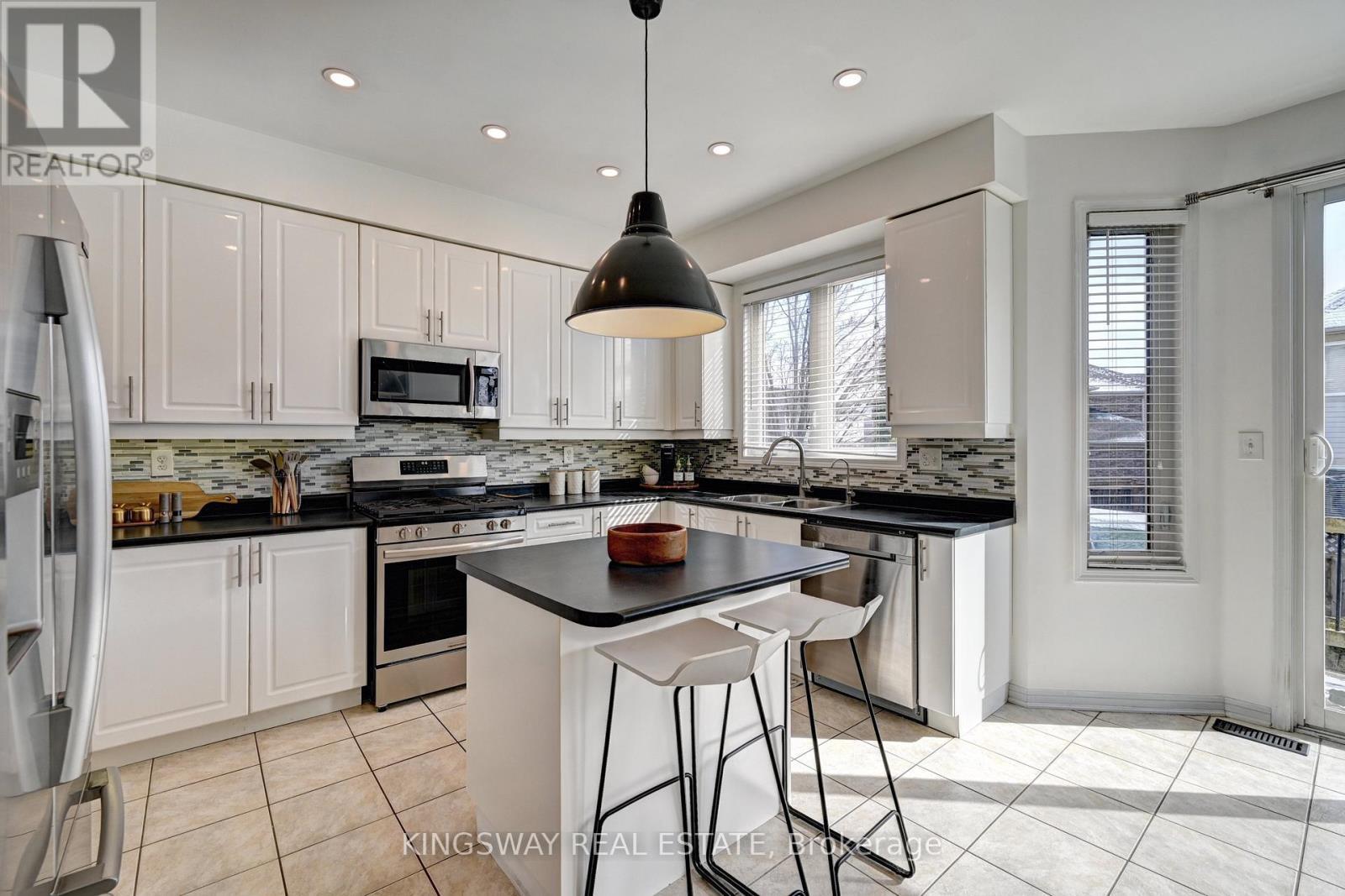 222 Baldwin Drive, Cambridge, ON