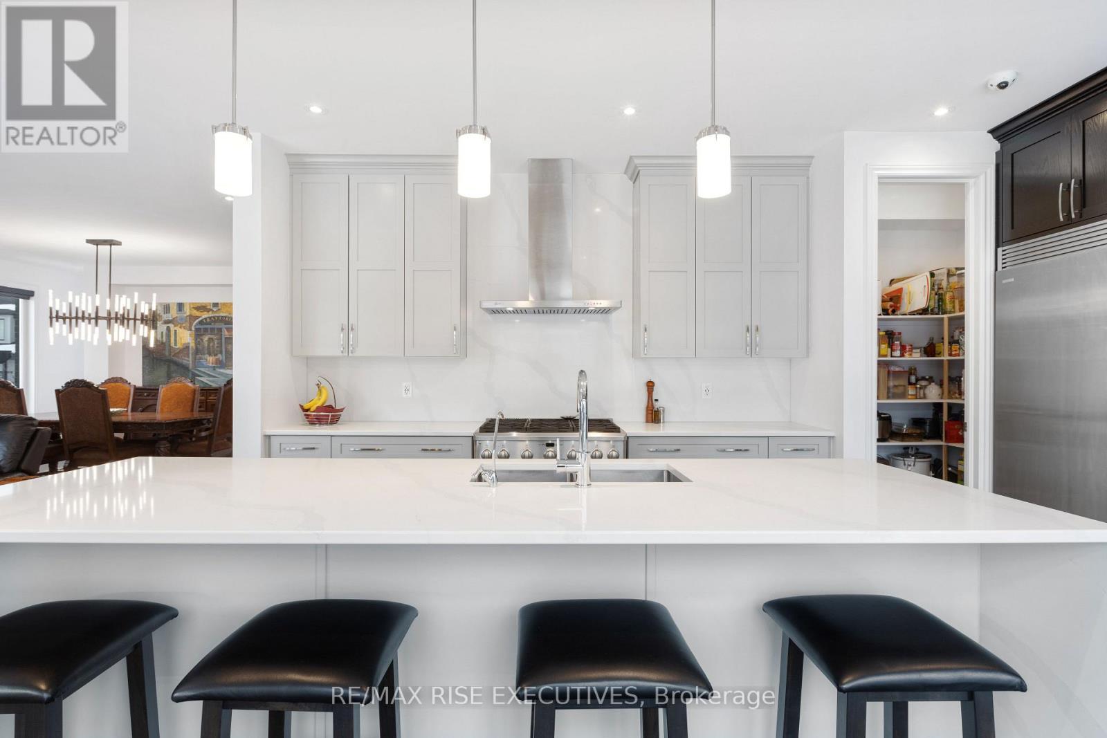 Kitchen - 165 Finsbury Avenue, Ottawa, ON