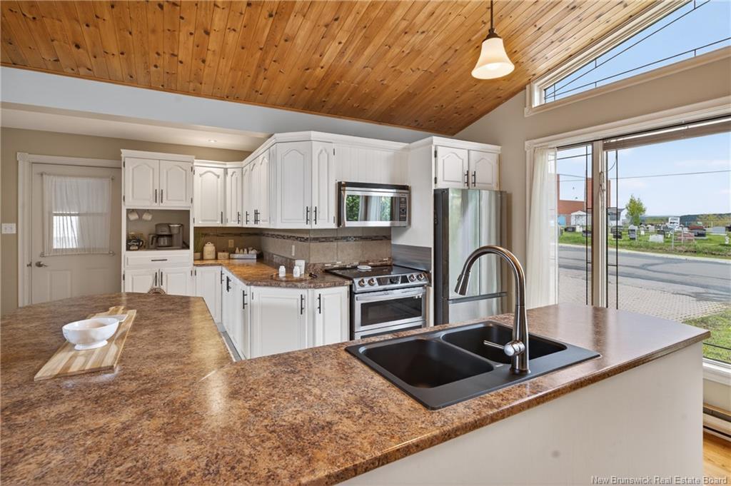 340 Grey St, Dalhousie, NB