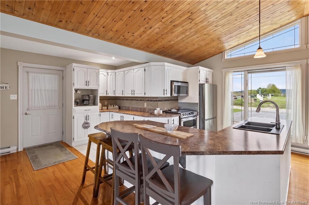 340 Grey St, Dalhousie, NB