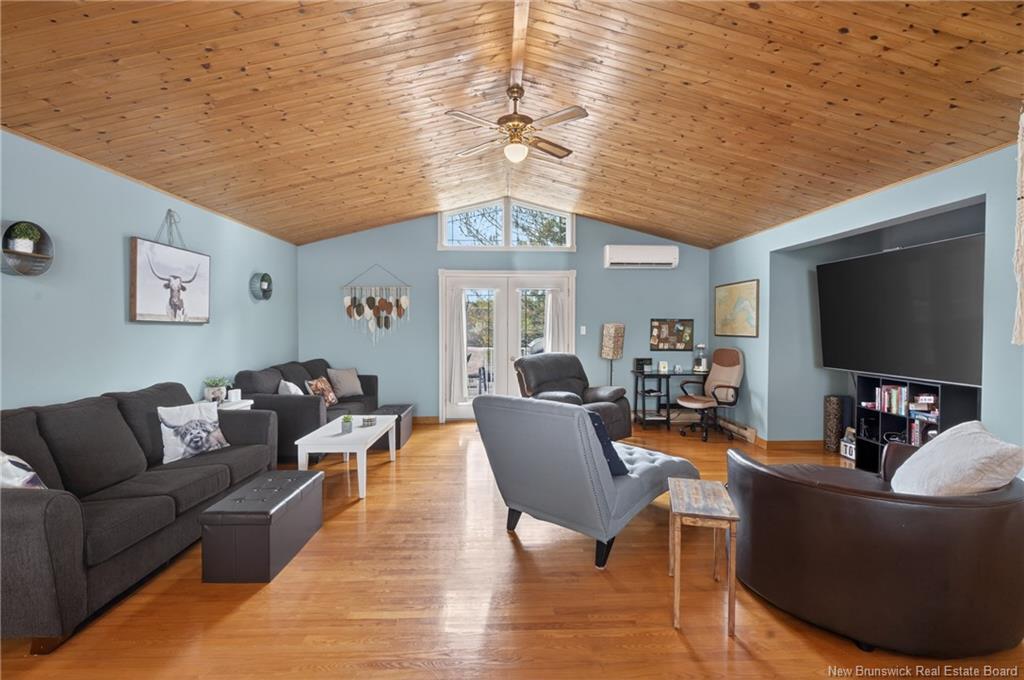 340 Grey St, Dalhousie, NB