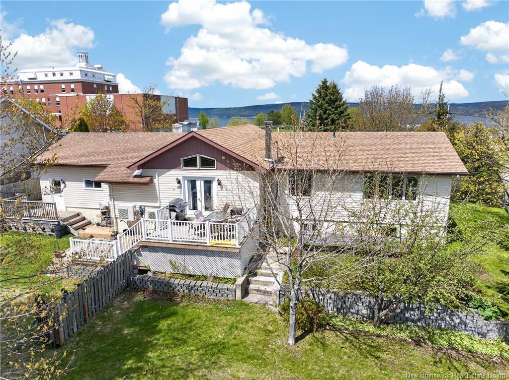 340 Grey St, Dalhousie, NB