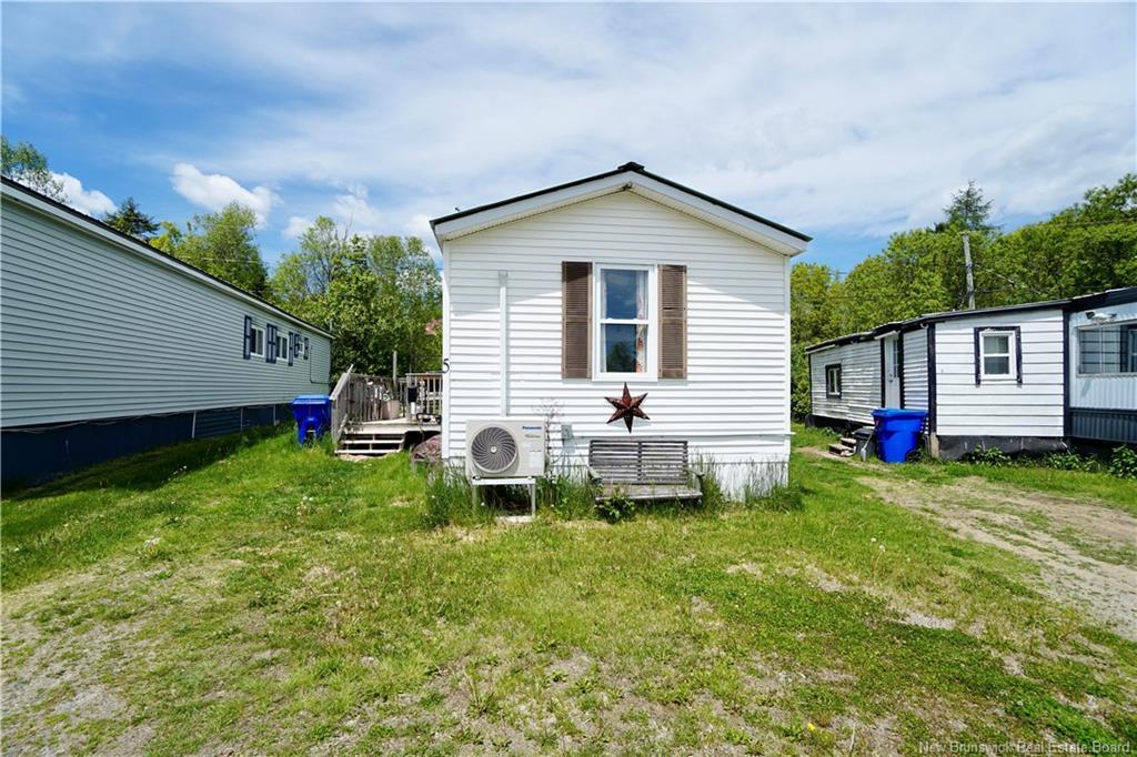 5A Edgewood St, Saint Stephen, NB