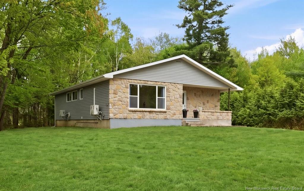 23 Nevers Rd, Lincoln, NB