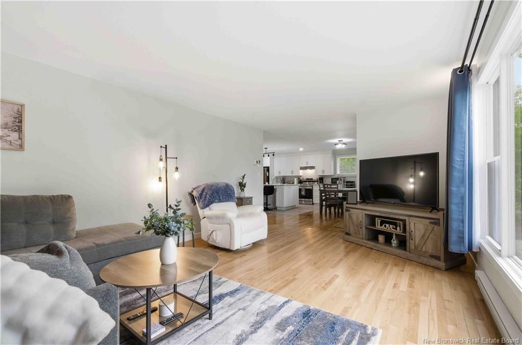 23 Nevers Rd, Lincoln, NB