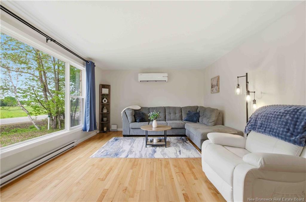 23 Nevers Rd, Lincoln, NB
