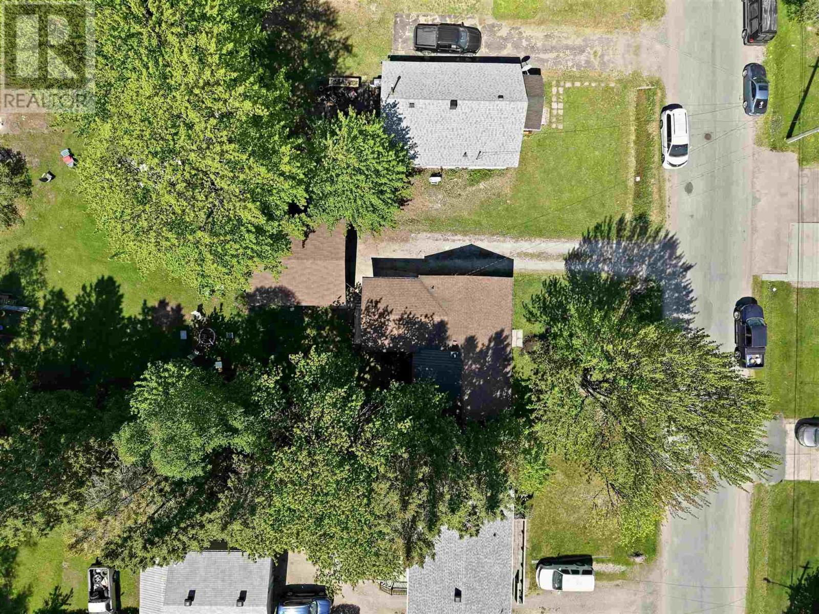104 Eastern Ave, Sault Ste. Marie, ON