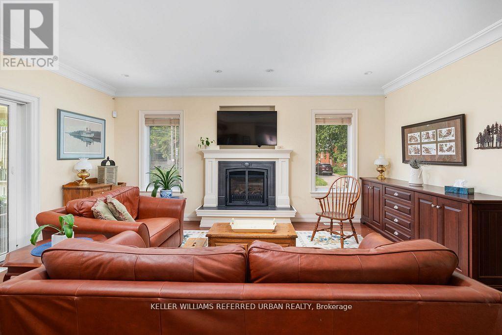 317 Rathburn Road, Toronto, ON
