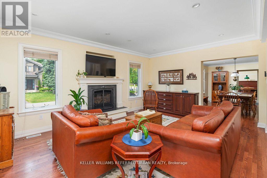 317 Rathburn Road, Toronto, ON
