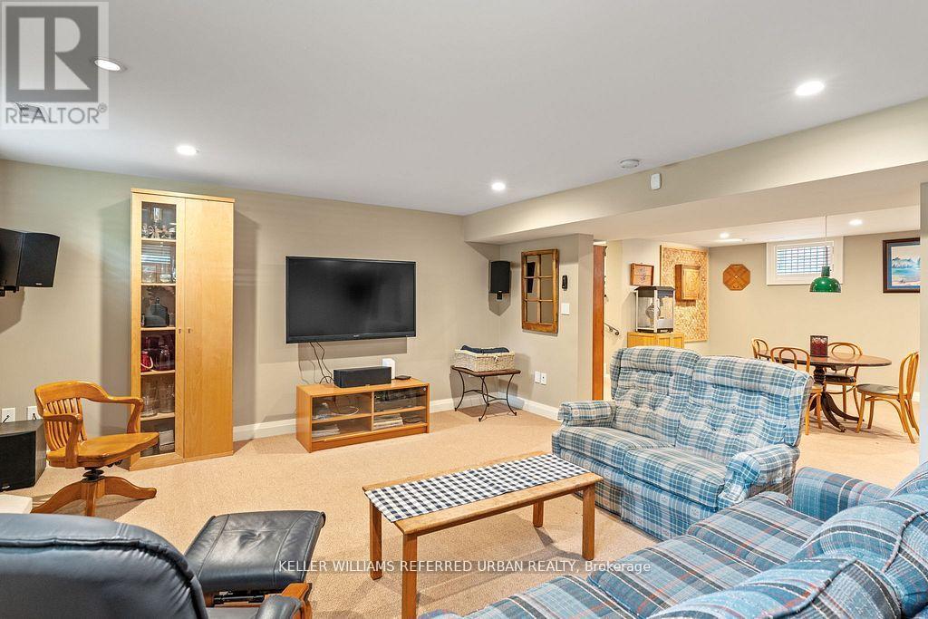 317 Rathburn Road, Toronto, ON