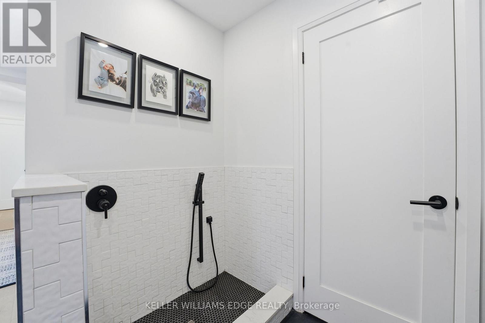 1316 Dundas Street, Burlington, ON