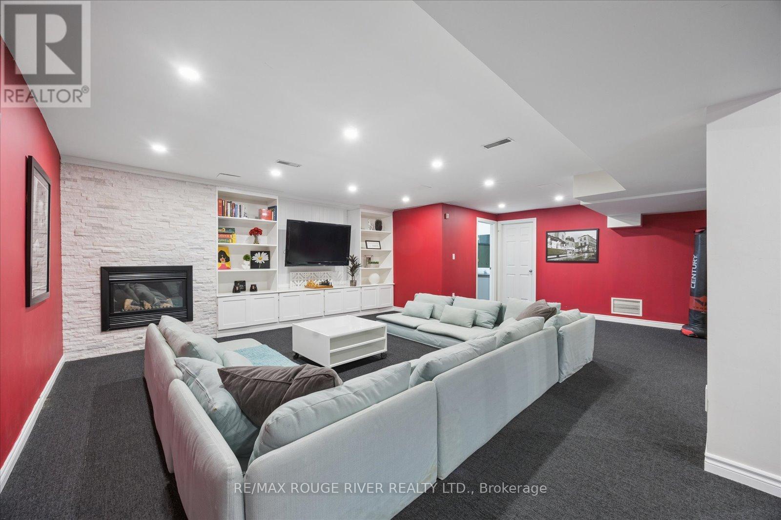 30 Springbank Avenue, Toronto, ON