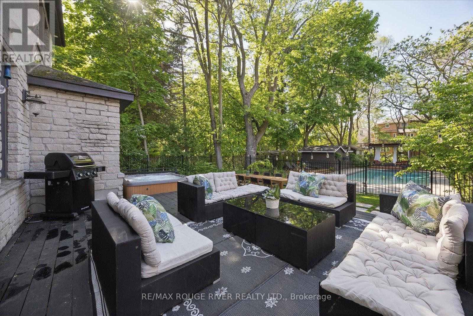 30 Springbank Avenue, Toronto, ON