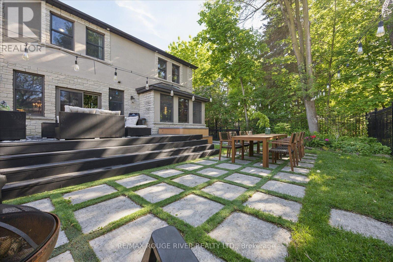 30 Springbank Avenue, Toronto, ON