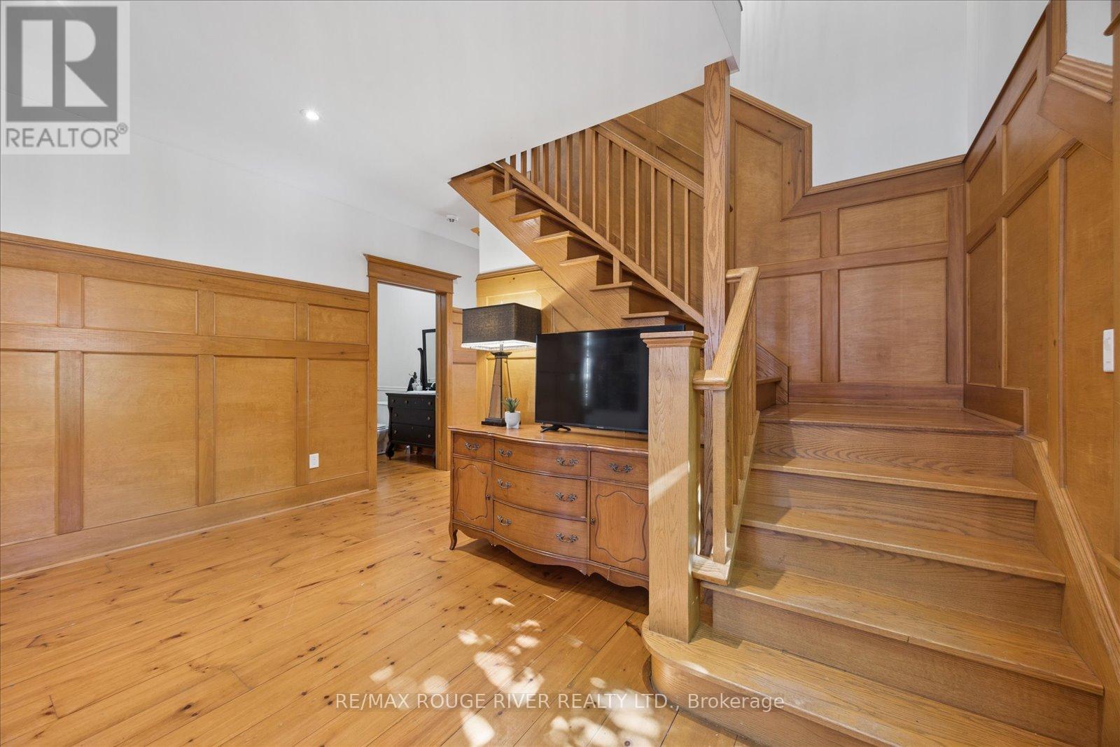 30 Springbank Avenue, Toronto, ON