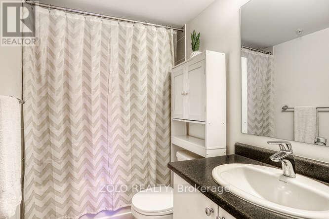 218 - 1555 Kingston Road, Pickering, ON - Indoor Photo Showing Bathroom