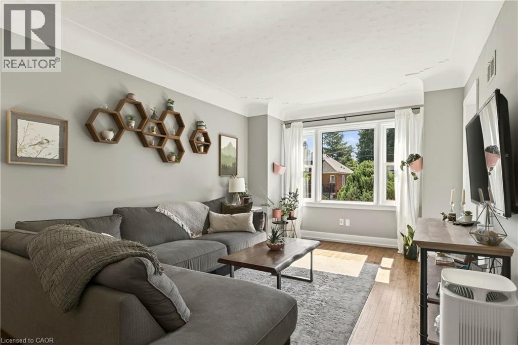 50 East 36Th Street, Hamilton, ON