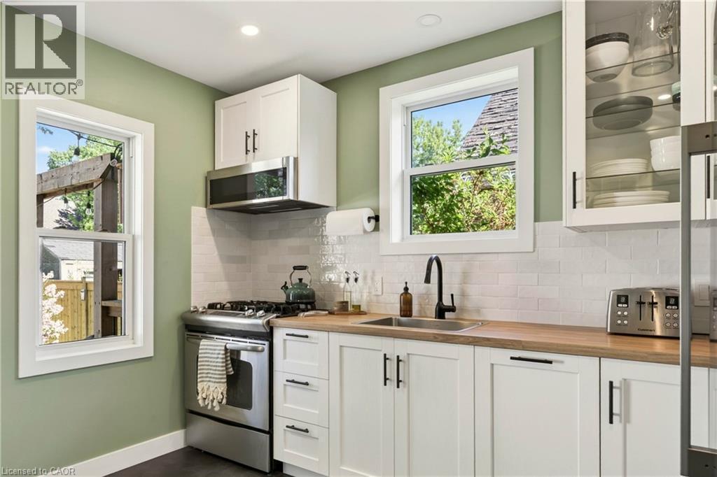 50 East 36Th Street, Hamilton, ON