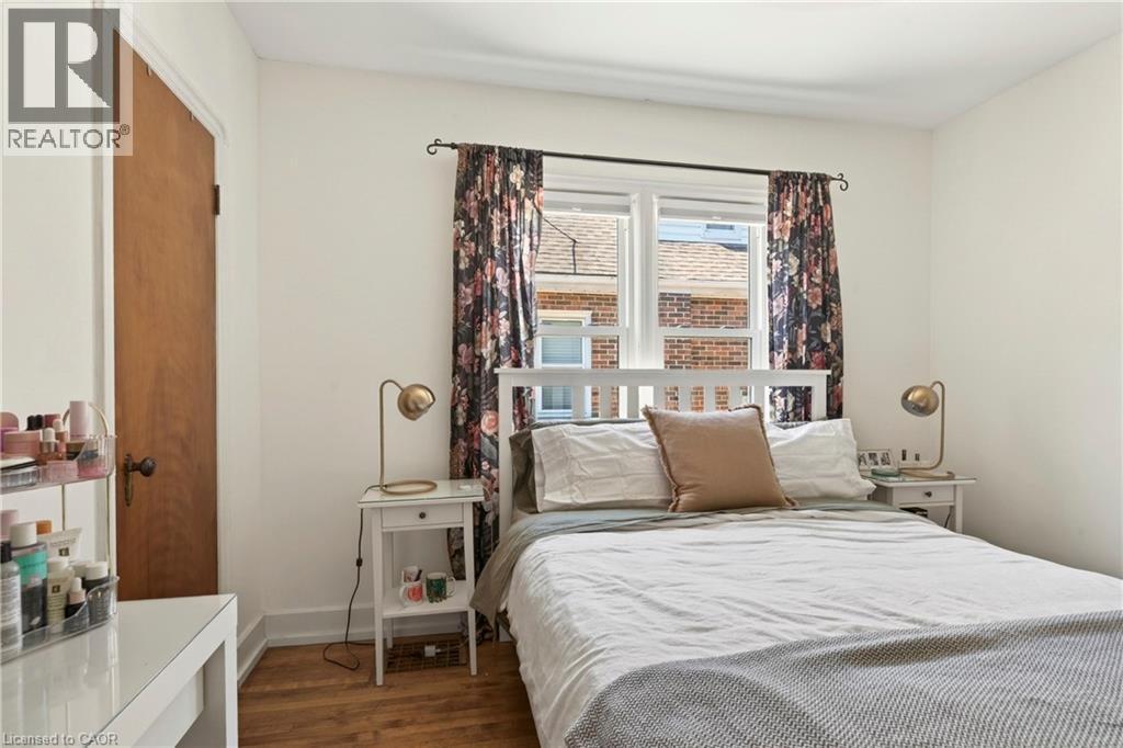 50 East 36Th Street, Hamilton, ON
