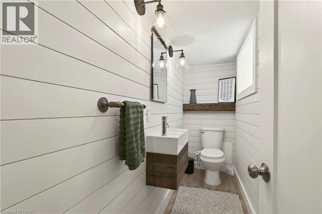 50 East 36Th Street, Hamilton, ON