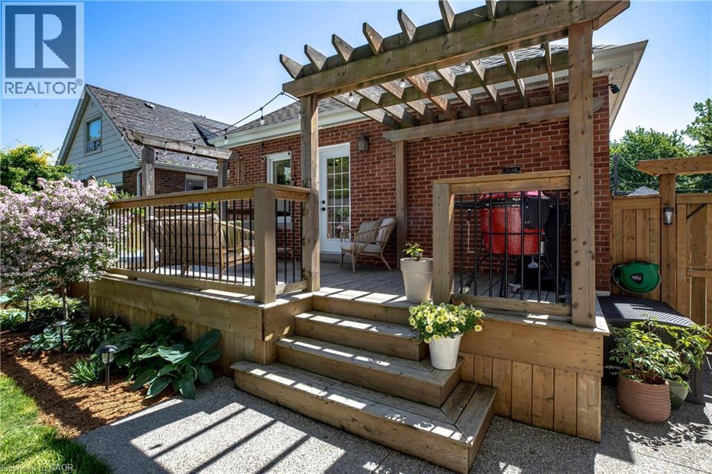 50 East 36Th Street, Hamilton, ON