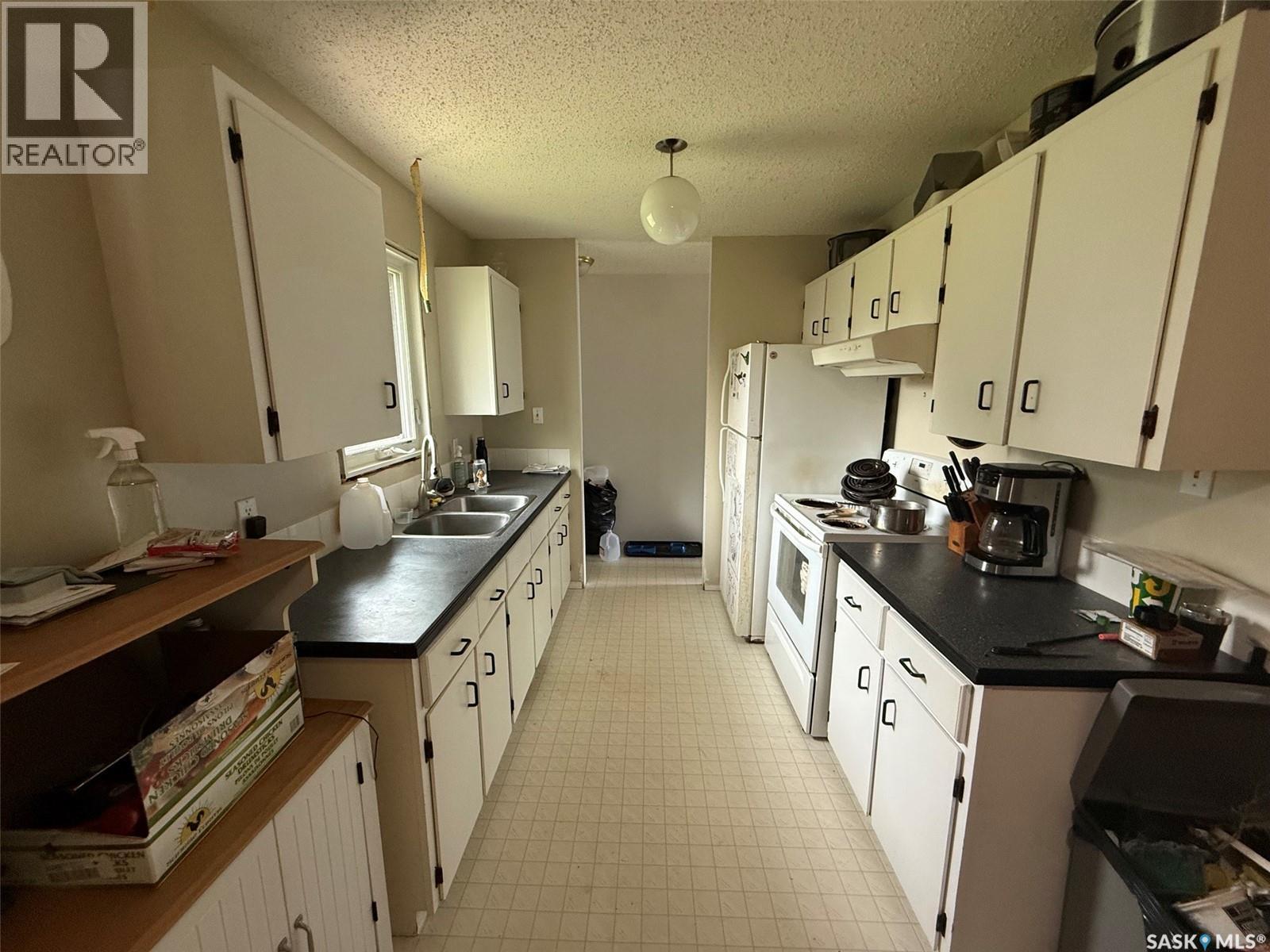 8912 Deans Crescent, North Battleford, SK