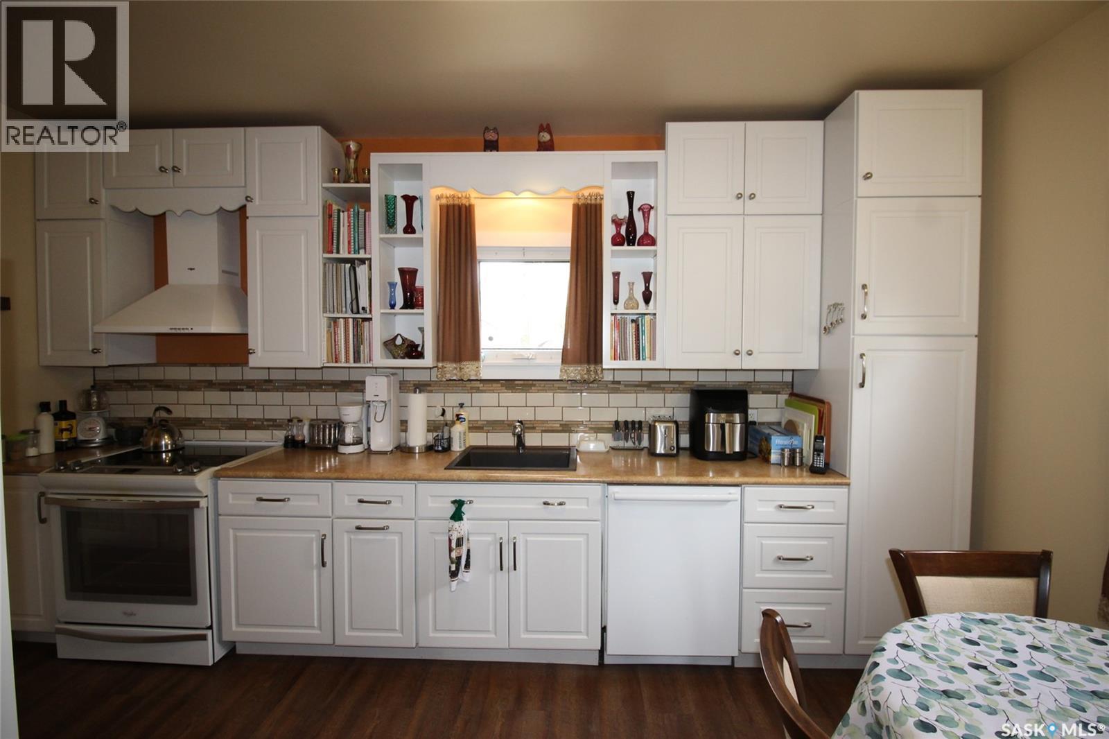 580 1St Street E, Shaunavon, SK