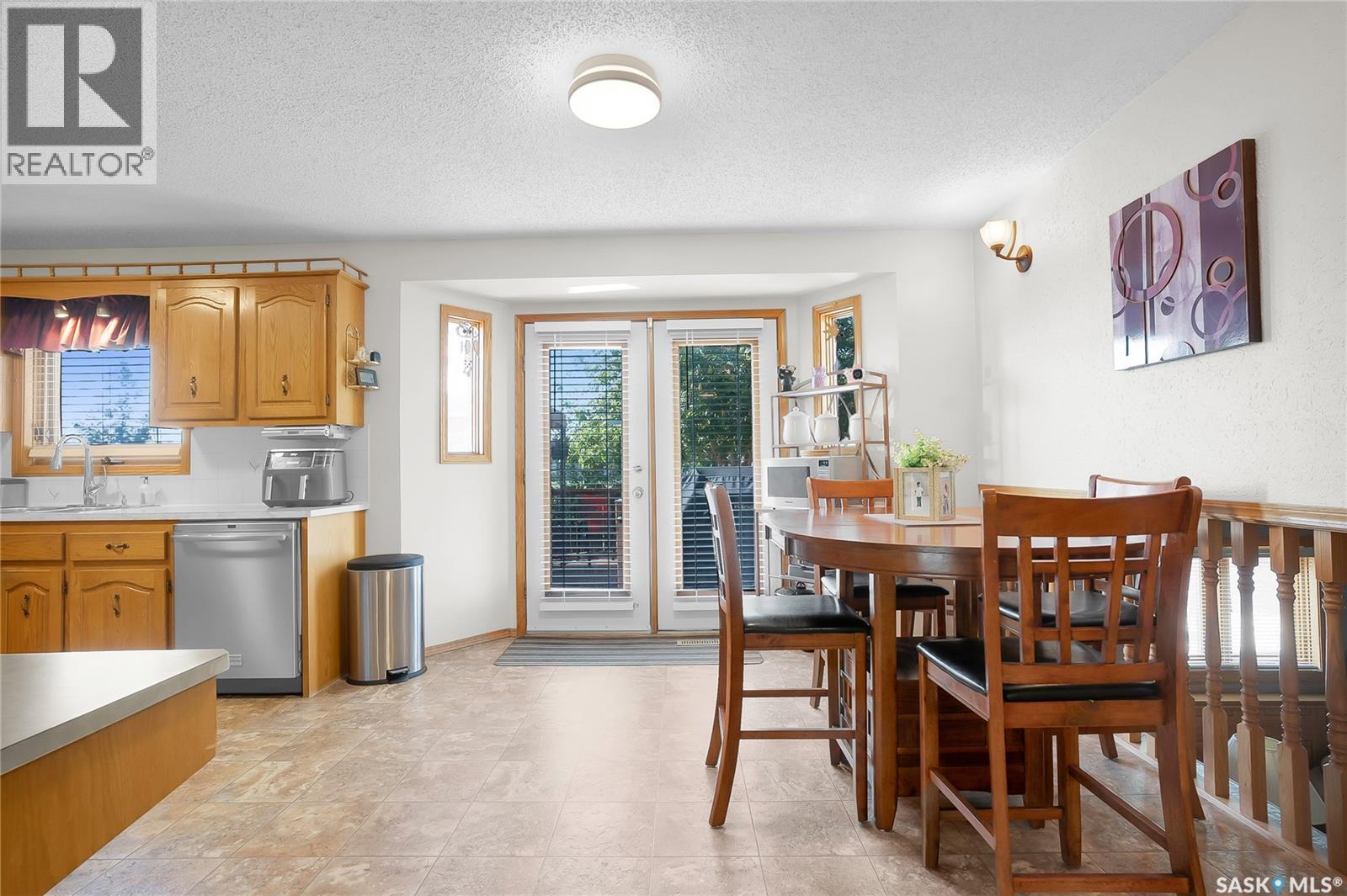 114 Sumner Crescent, Saskatoon, SK