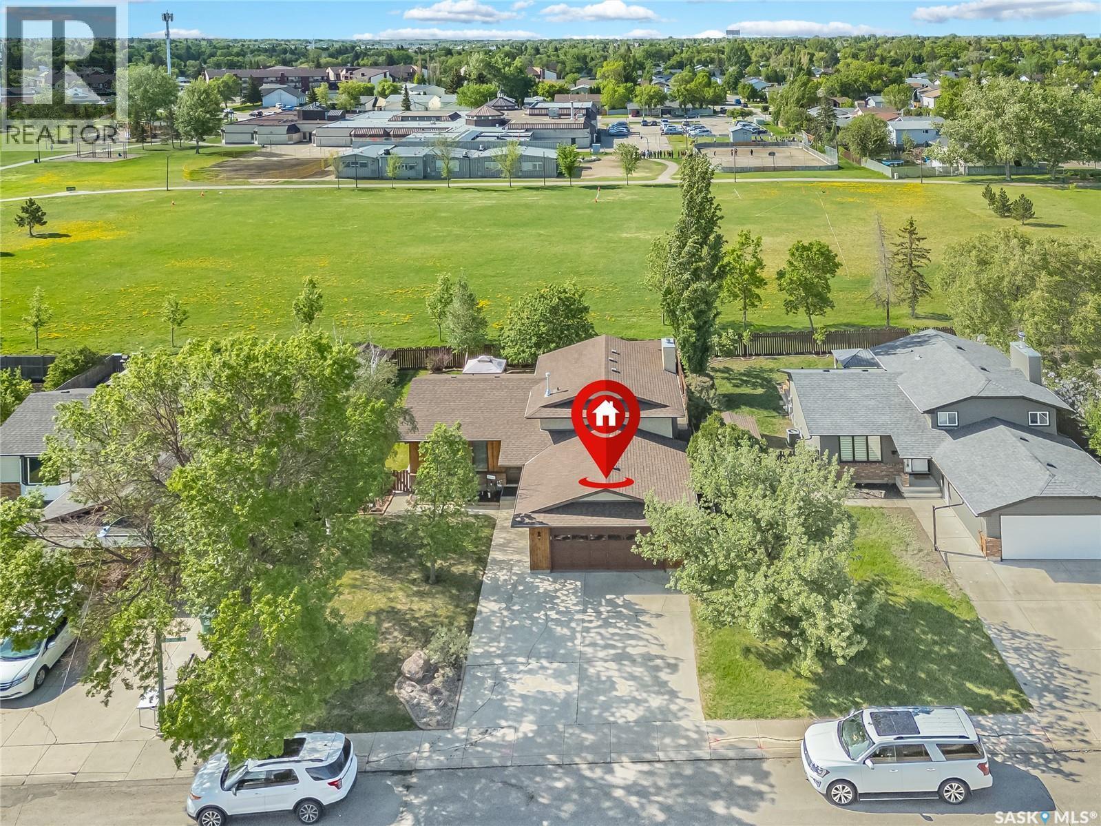 114 Sumner Crescent, Saskatoon, SK