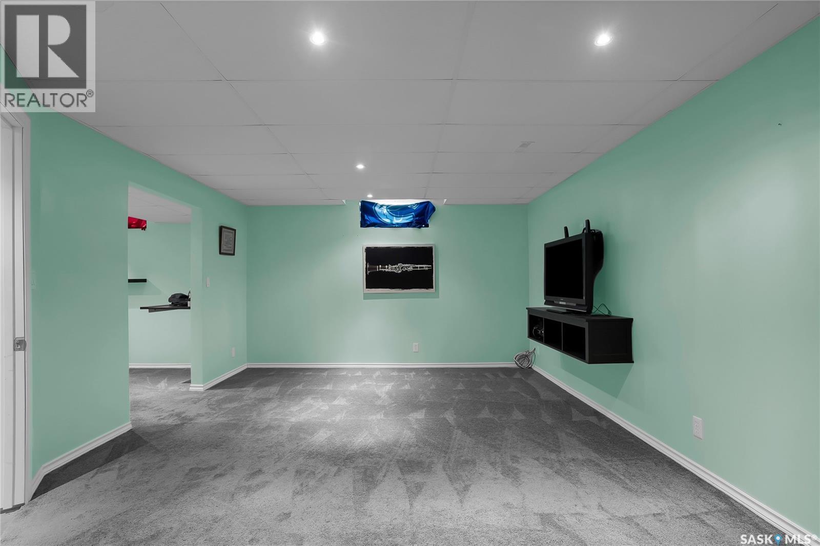 114 Sumner Crescent, Saskatoon, SK