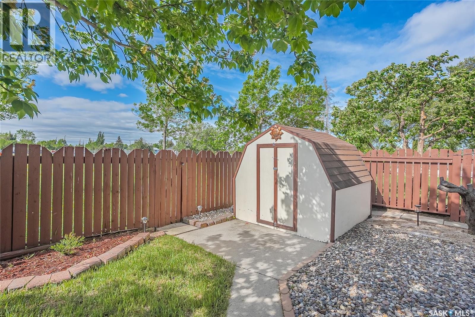 114 Sumner Crescent, Saskatoon, SK