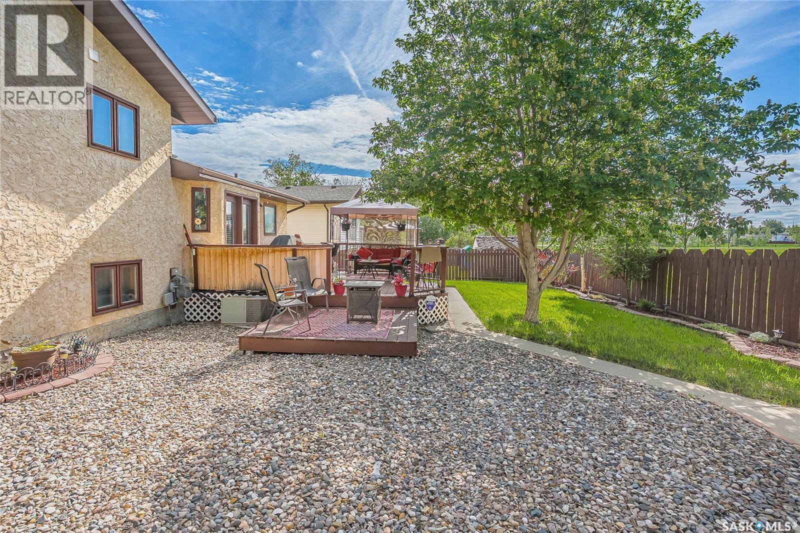 114 Sumner Crescent, Saskatoon, SK