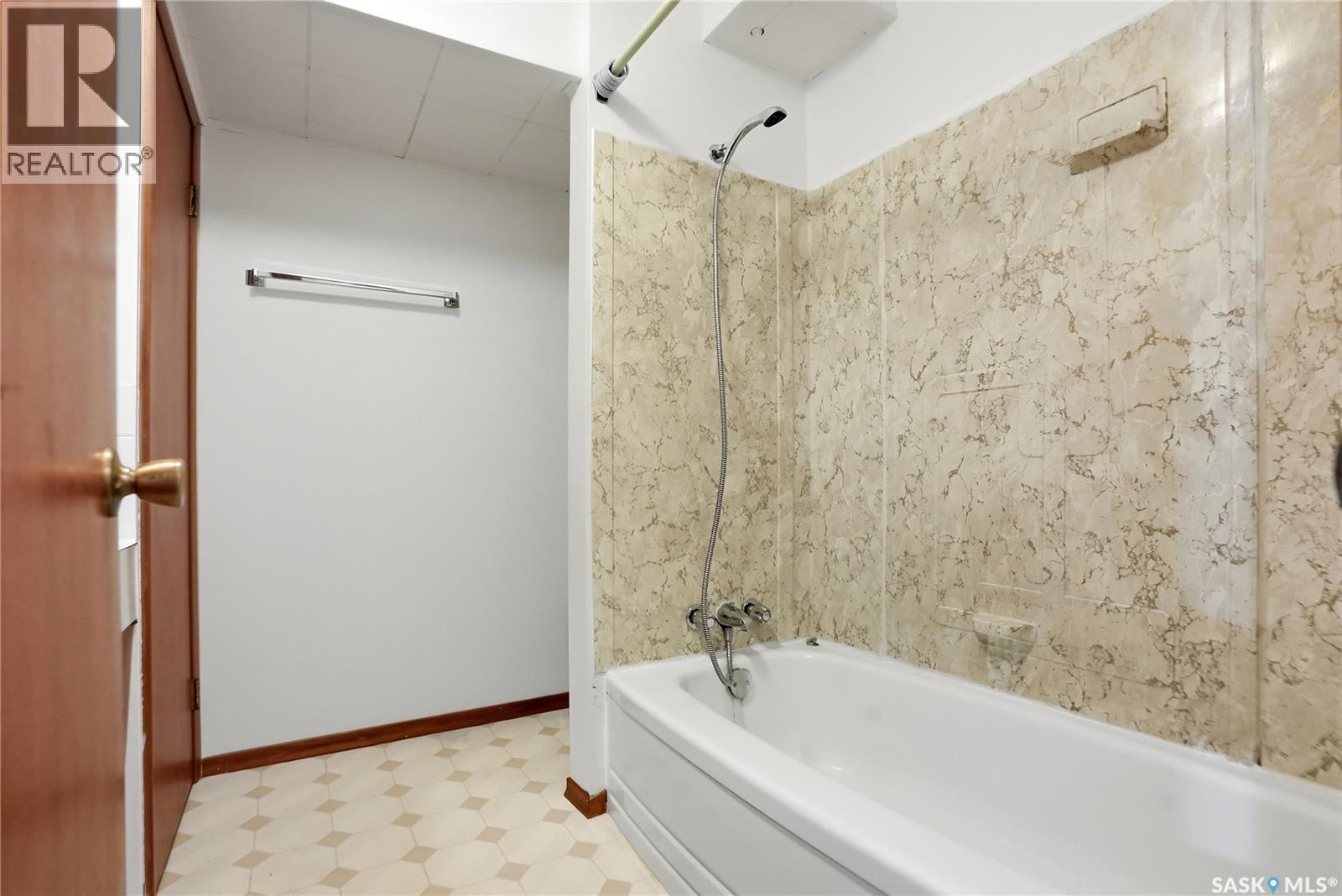 6007 4Th Street, Rosthern, SK