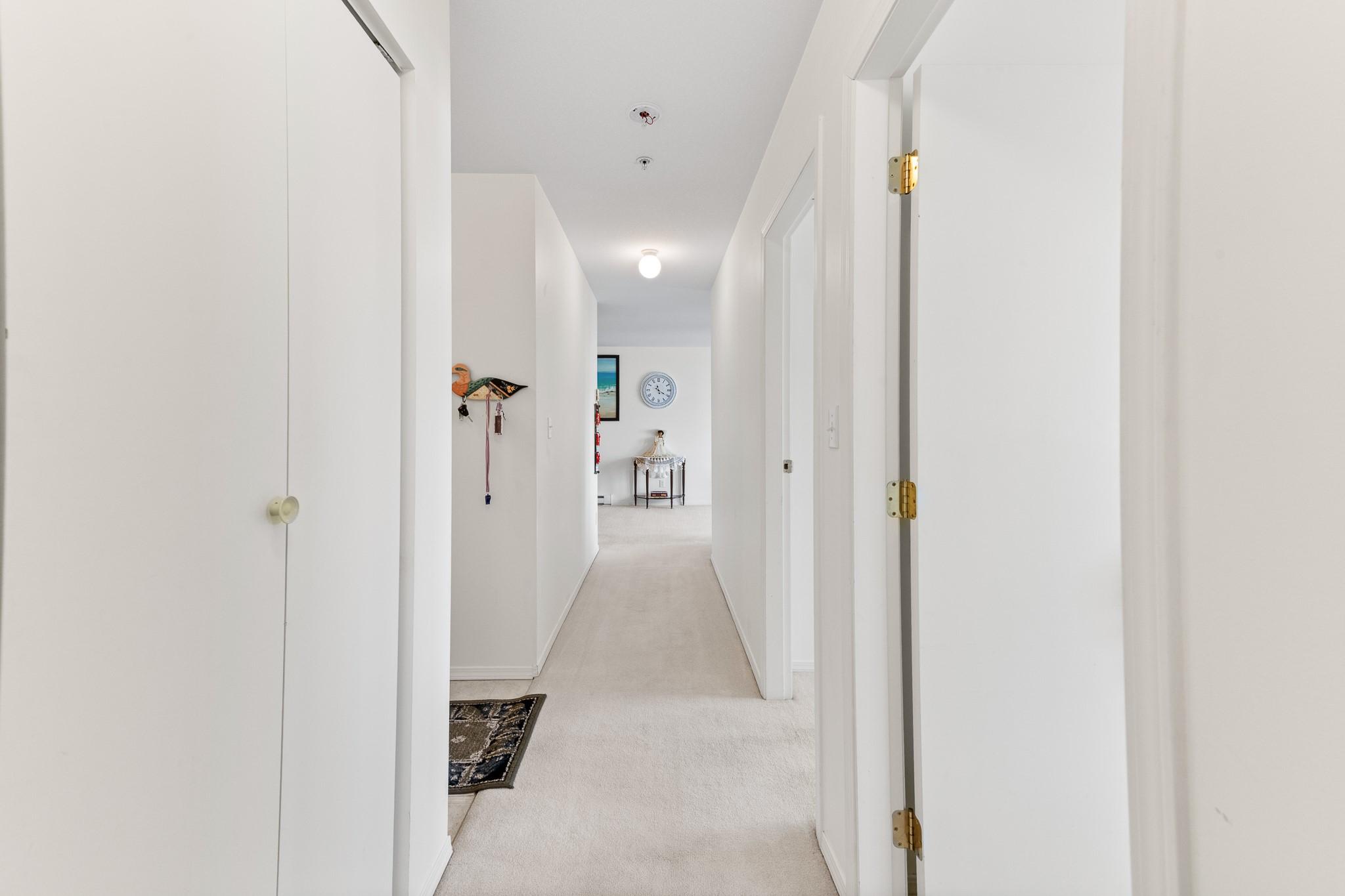 204-914 Vancouver Street, Creston, BC - Indoor Photo Showing Other Room