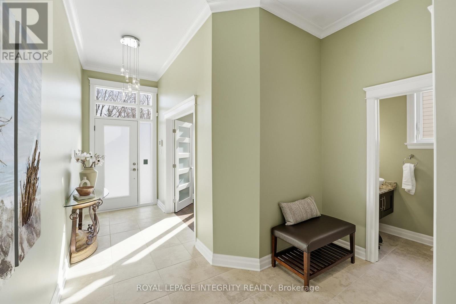 476 Ancaster Avenue, Ottawa, ON