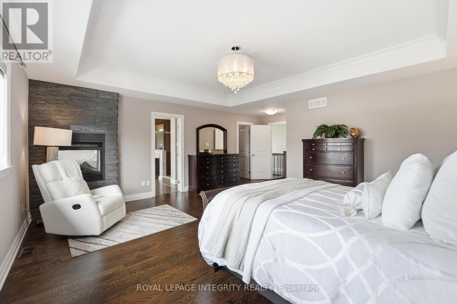 476 Ancaster Avenue, Ottawa, ON
