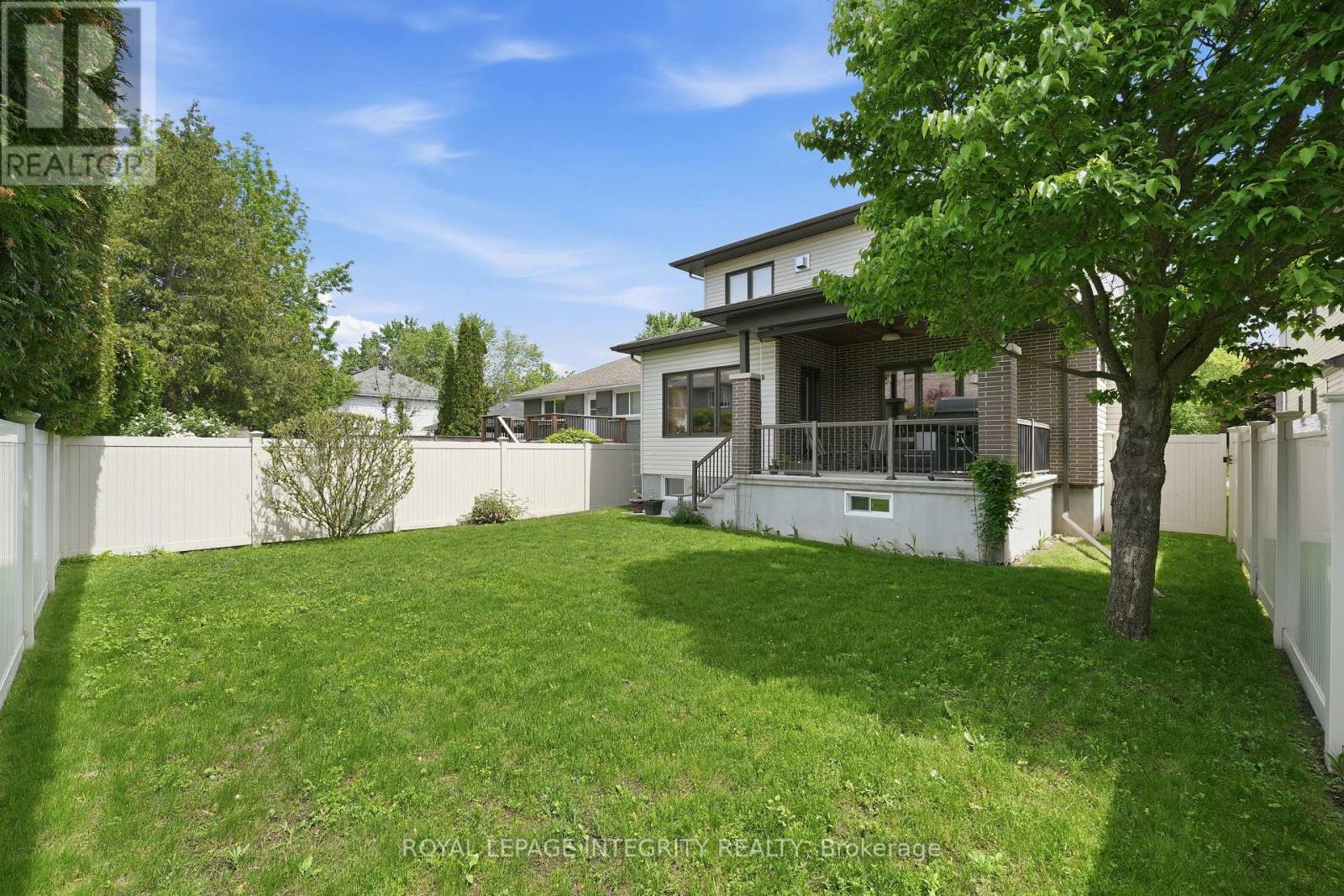 476 Ancaster Avenue, Ottawa, ON