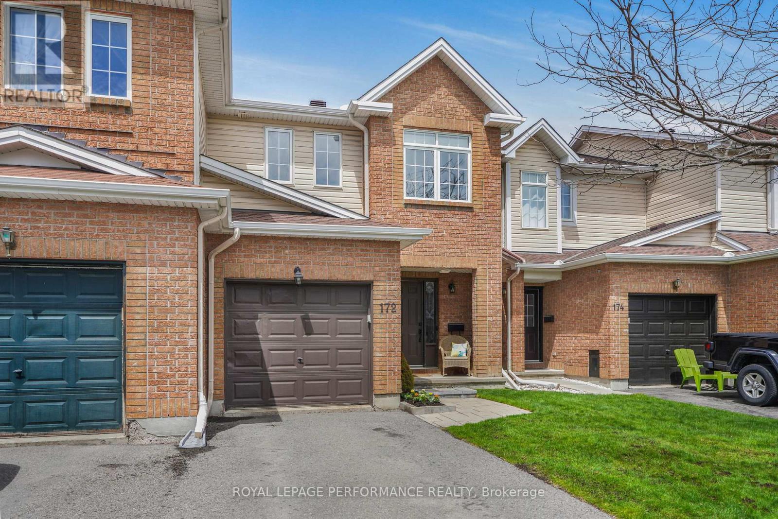 172 Colliston Crescent, Ottawa, ON