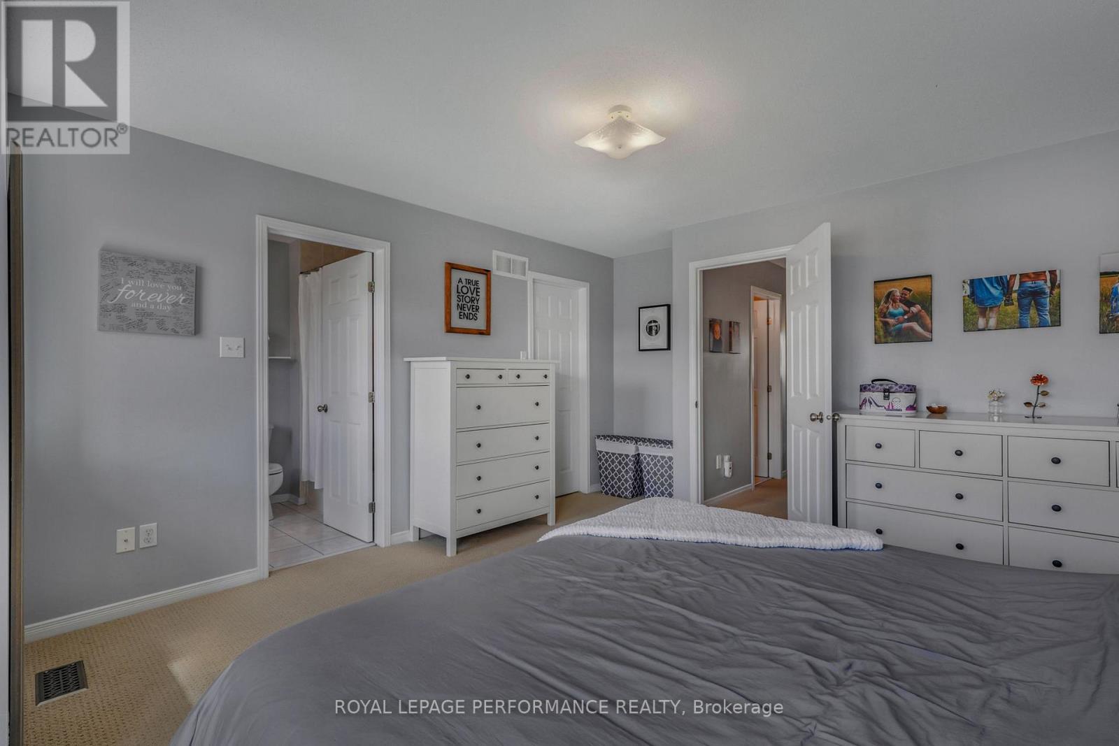 172 Colliston Crescent, Ottawa, ON