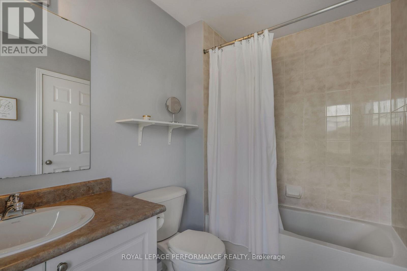 172 Colliston Crescent, Ottawa, ON