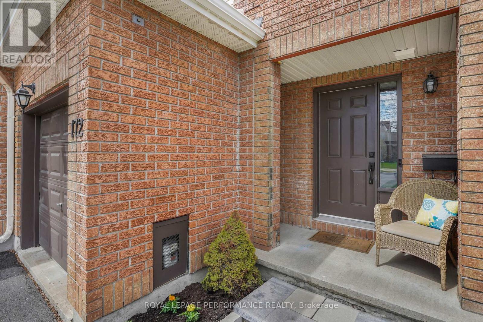 172 Colliston Crescent, Ottawa, ON