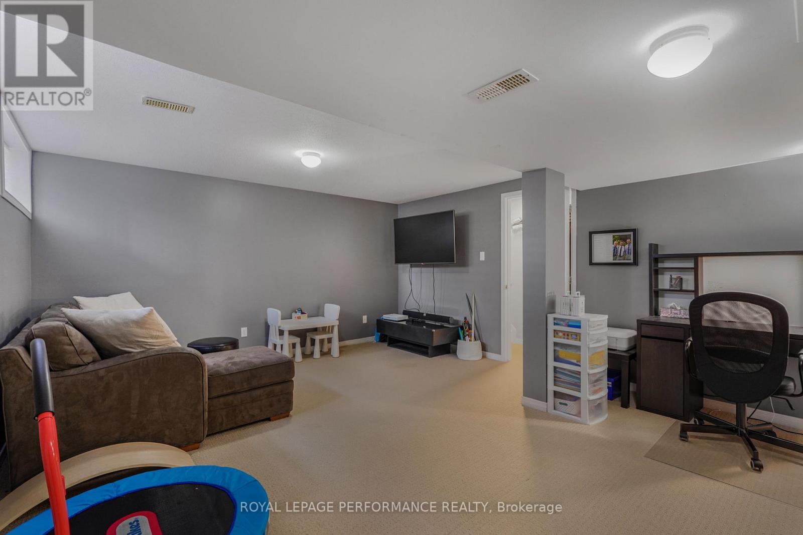 172 Colliston Crescent, Ottawa, ON