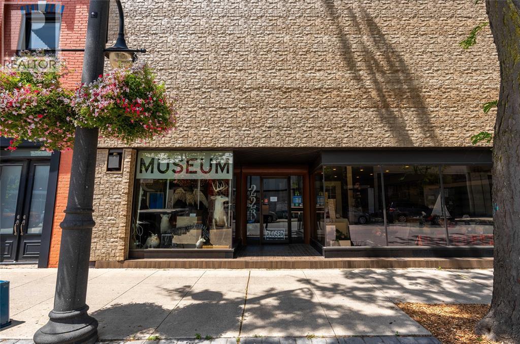 223 Christina Street North, Sarnia, ON