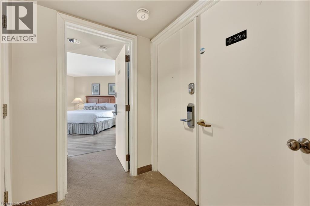 Hall featuring baseboards - 90 Highland Drive Unit# 2014/15, Simcoe, ON