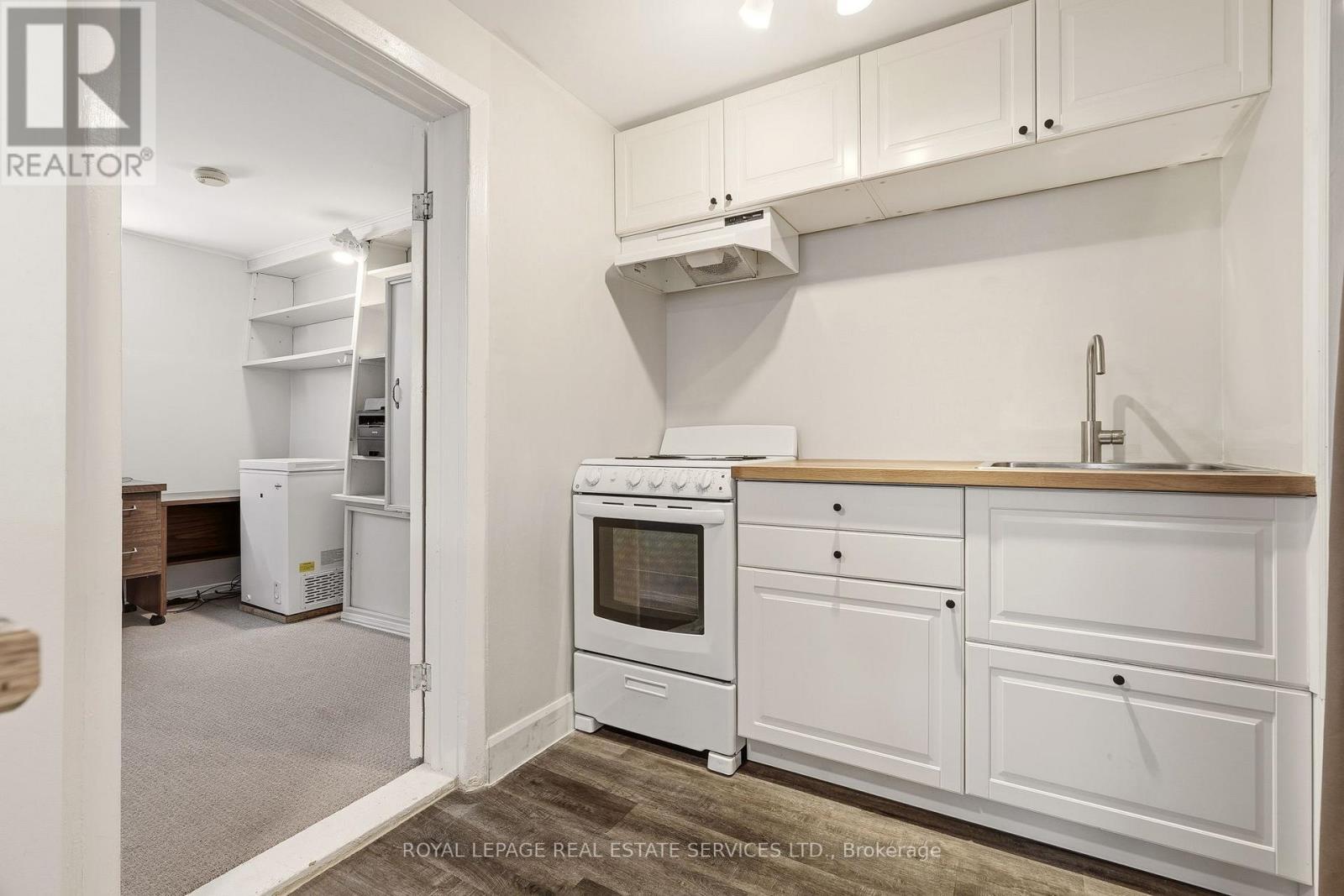 3454 Oakglade Crescent, Mississauga, ON