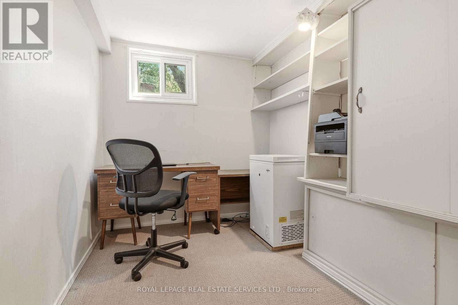 Den/Office - 3454 Oakglade Crescent, Mississauga, ON