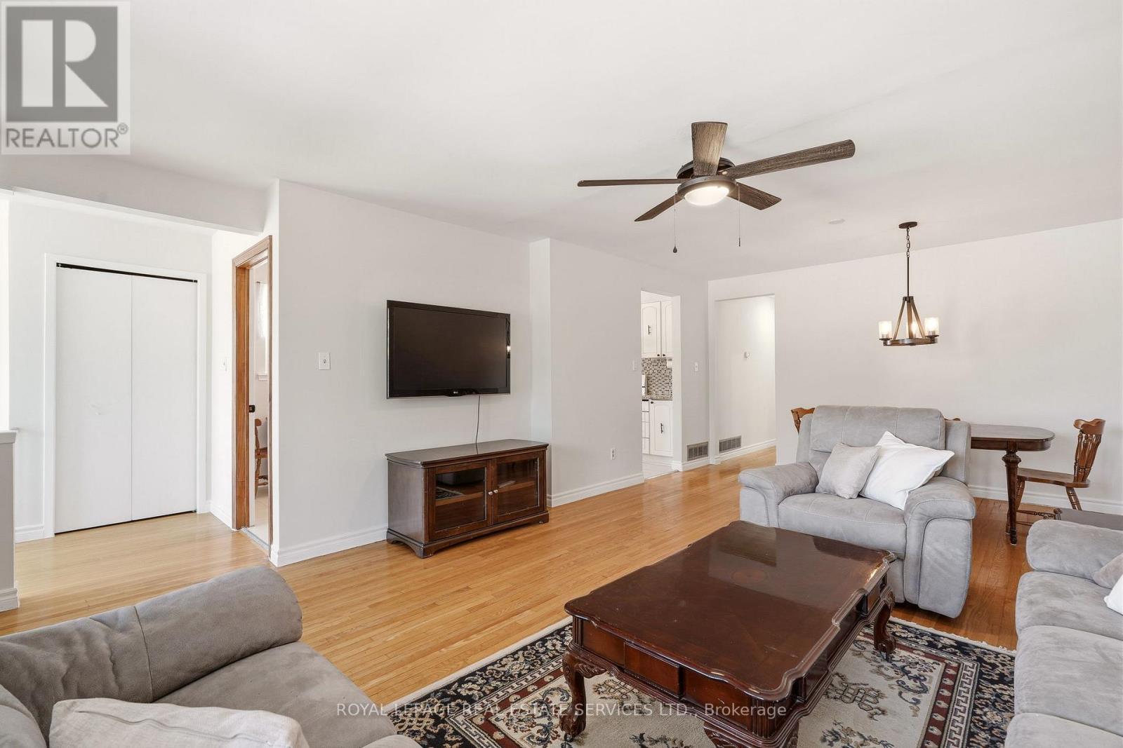 3454 Oakglade Crescent, Mississauga, ON
