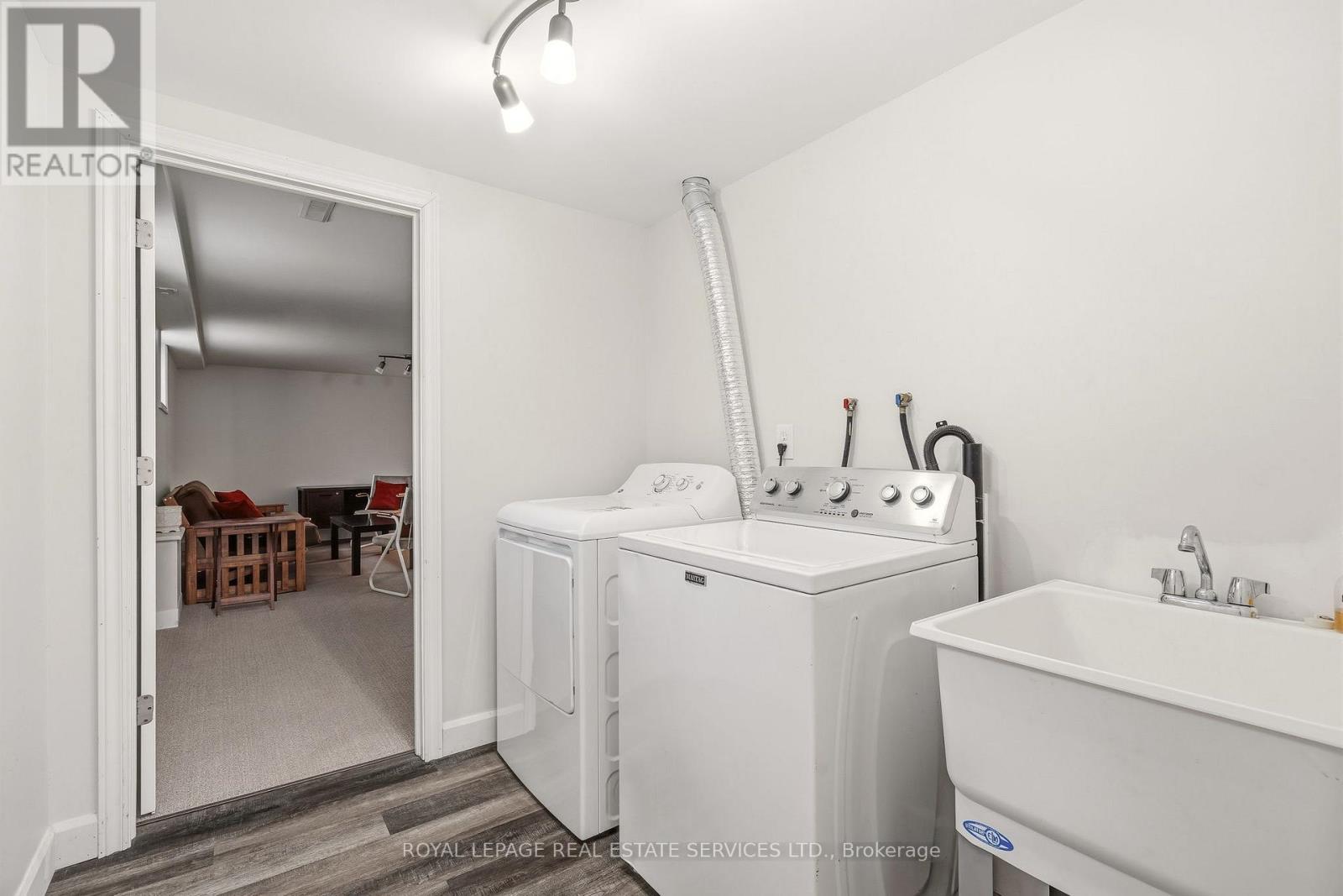3454 Oakglade Crescent, Mississauga, ON