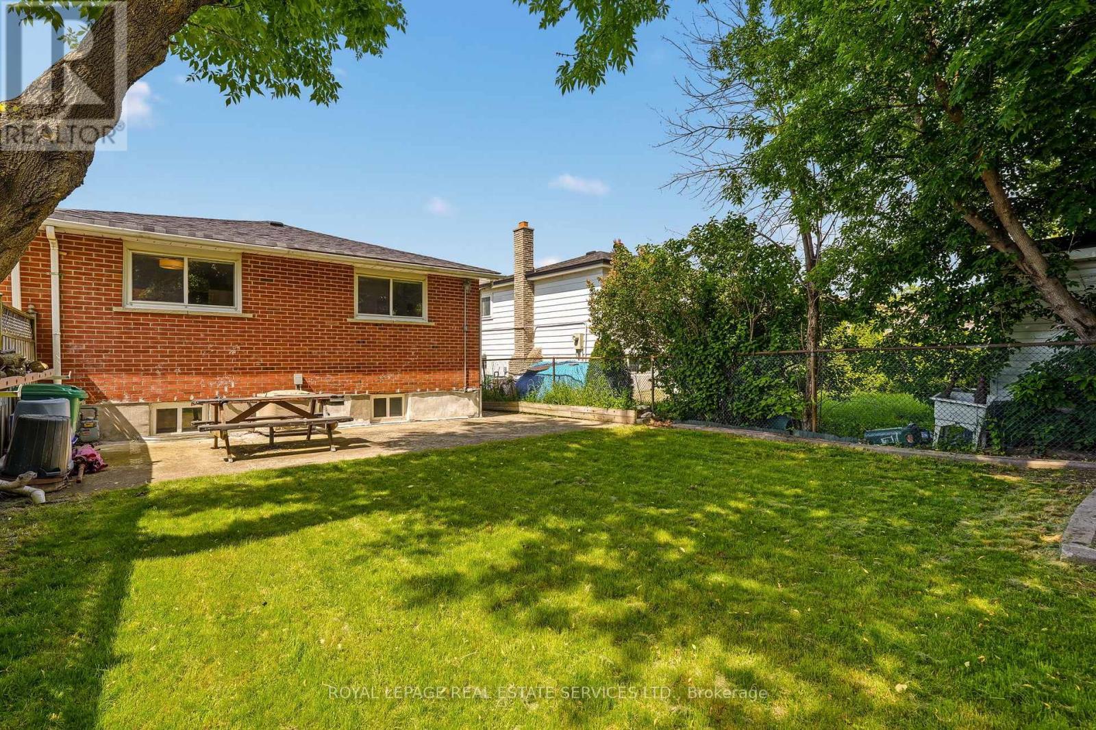 3454 Oakglade Crescent, Mississauga, ON